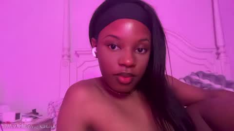 slimebonygurl online show from June 25, 2026, 3:50 am