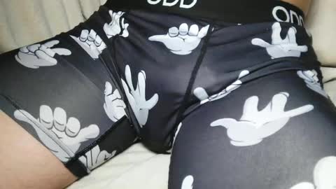 slimhungyvng online show from July 3, 2026, 2:51 am