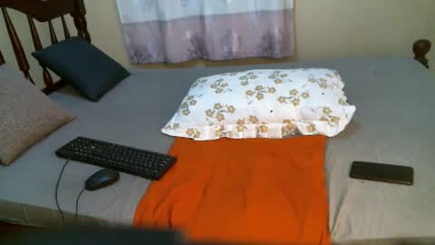 Snapshot of slimqueenbae chatting on September 10, 2025, 6:13 am slimqueenbae online show from September 10, 2025, 6:13 am