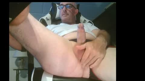  SLUTIAM   online show from July 9, 2026, 3:32 am