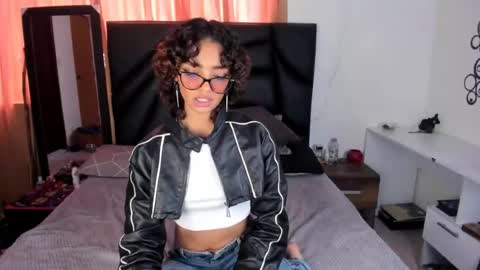 slutty_venus7 online show from July 14, 2026, 6:35 pm