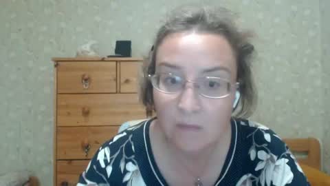 smart_rose online show from August 7, 2026, 1:46 pm