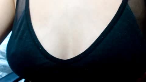 smeralda_24 online show from July 3, 2026, 4:08 am