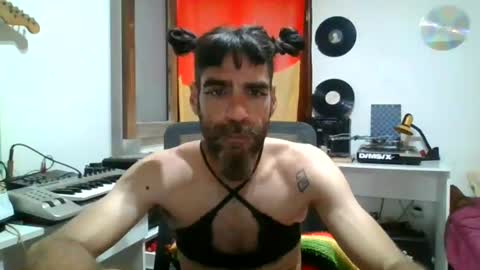 willy online show from July 14, 2026, 11:21 pm