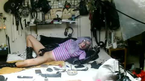 smokeslut365 online show from July 1, 2026, 10:20 pm