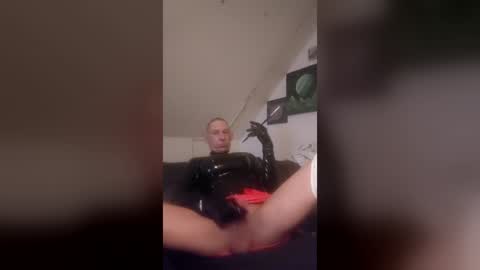 smokeslut365 online show from July 26, 2026, 3:25 am