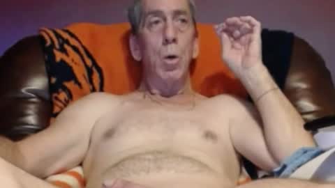Snapshot of smose chatting on July 11, 2026, 7:49 pm CJ online show from July 11, 2026, 7:49 pm