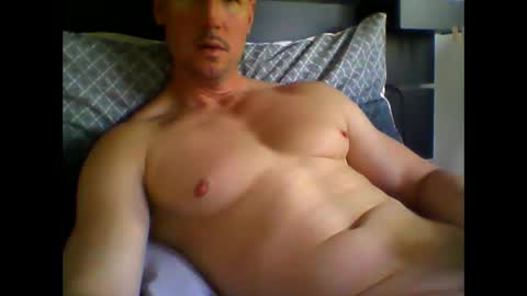 snow_ride69 online show from May 26, 2026, 3:41 pm