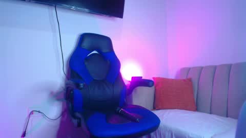 sooe online show from June 22, 2026, 3:25 am