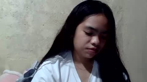 sofia_587145 online show from July 28, 2026, 10:21 am