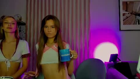 Snapshot of sofia_flowers chatting on July 20, 2026, 10:39 am sofia_flowers online show from July 20, 2026, 10:39 am