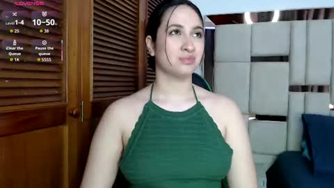 sofiaduque_26 online show from July 27, 2026, 7:54 pm