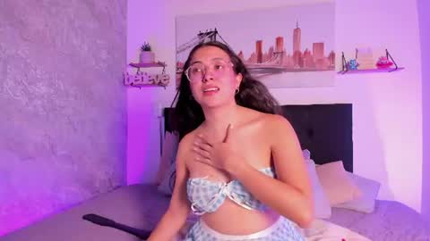 sofialujan_ online show from June 22, 2026, 11:35 pm
