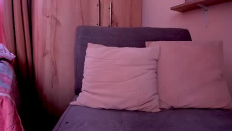 sofiavelez01 online show from June 11, 2026, 6:06 pm