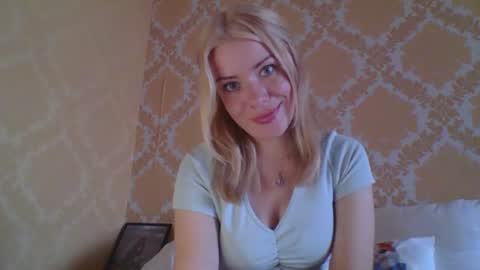 softy_aura online show from July 28, 2026, 2:05 pm