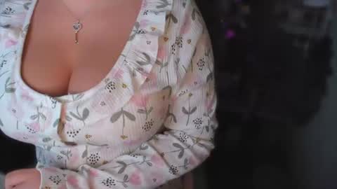 Gaby Solis online show from July 18, 2026, 6:01 pm