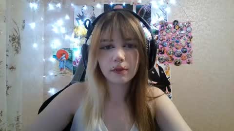 Mila online show from July 23, 2026, 3:21 pm