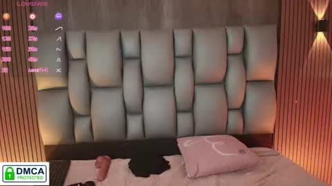 Snapshot of sophiaa_taylor_ chatting on July 21, 2026, 3:03 pm online show from July 21, 2026, 3:03 pm