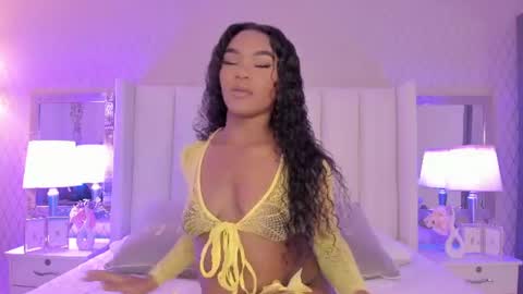 Snapshot of sophiasmiths_ chatting on July 15, 2026, 11:43 pm SophiaSmiths online show from July 15, 2026, 11:43 pm
