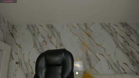 Sophie  Palmer online show from July 12, 2026, 12:29 pm