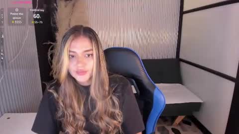 sophiewatson_ online show from June 18, 2026, 1:59 pm