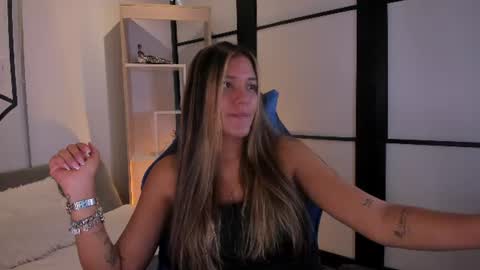 sophiewatson_ online show from July 3, 2026, 12:55 pm