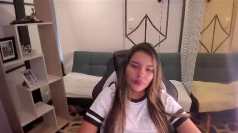 sophiewatson_ online show from July 20, 2026, 1:57 pm