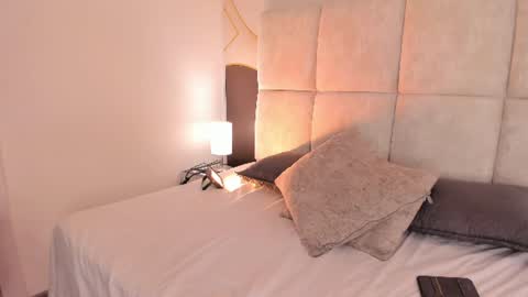 sophiie_rosee online show from July 21, 2026, 8:33 pm