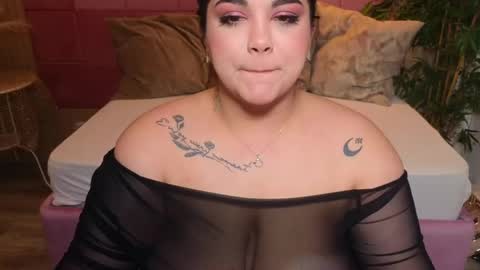 spicycarlaxx online show from April 23, 2026, 7:27 pm