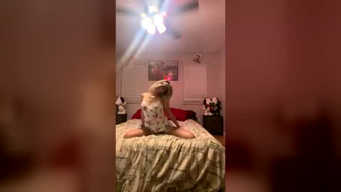 spicydiamond23 online show from June 25, 2026, 5:34 am
