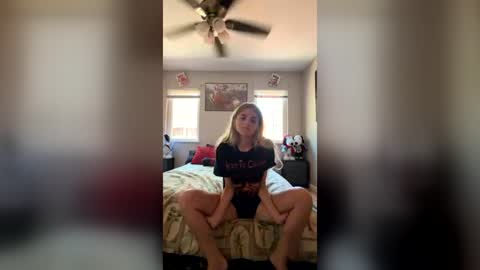 spicydiamond23 online show from June 25, 2026, 7:29 pm