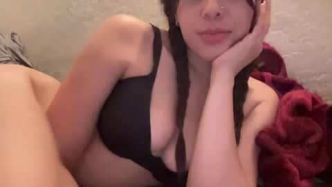 spicypiscesxoxo online show from June 9, 2026, 2:34 am