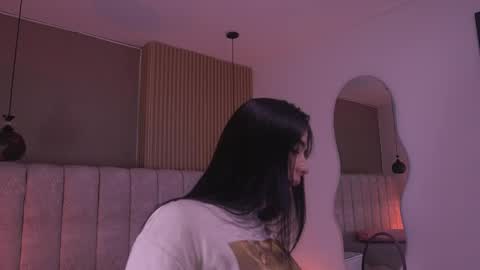 samantha online show from June 3, 2026, 7:19 pm
