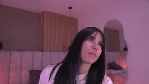samantha online show from June 19, 2026, 7:17 pm