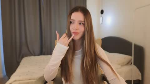 Chloe online show from May 31, 2026, 5:26 am