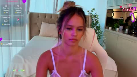 Stacy Tyler online show from June 6, 2026, 7:29 pm