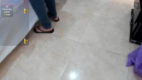 stacy fox online show from August 6, 2026, 9:17 pm
