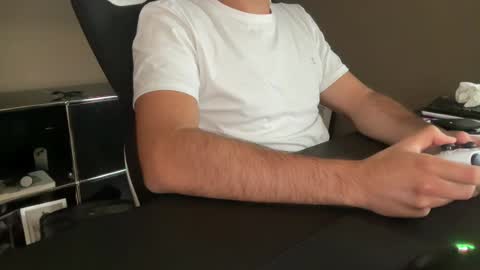 Snapshot of steaav94 chatting on July 21, 2026, 3:03 pm steaav online show from July 21, 2026, 3:03 pm