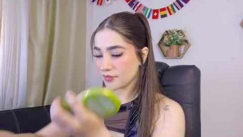 stefannycipriani_ online show from June 26, 2026, 4:33 pm