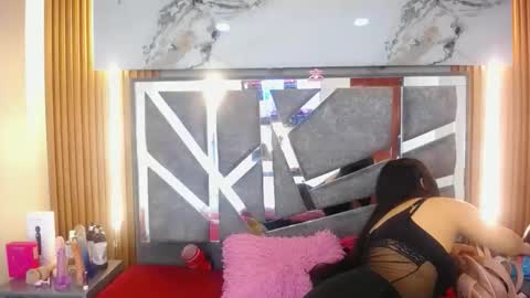 stefanybeckerfon online show from June 7, 2026, 4:27 am