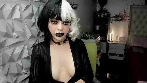 Jane online show from July 6, 2026, 4:42 am