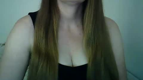 stefffa8009 online show from April 26, 2026, 9:29 am