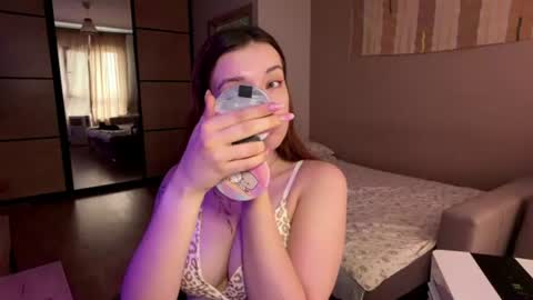 Snapshot of stella_rass chatting on June 28, 2026, 6:41 am Stella online show from June 28, 2026, 6:41 am