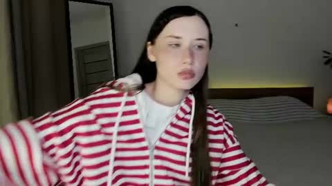 stella_sunny online show from August 1, 2026, 7:24 pm