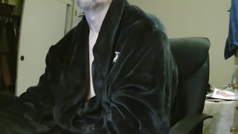 Snapshot of stevo69697 chatting on May 20, 2026, 4:40 am Chillguy online show from May 20, 2026, 4:40 am