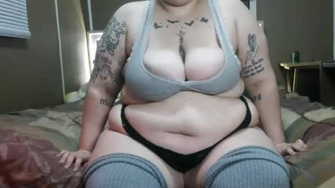 Snapshot of stonedbbw01 chatting on July 13, 2026, 4:15 am stonedbbw01 online show from July 13, 2026, 4:15 am