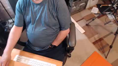Stormy6569 online show from August 6, 2026, 1:02 pm