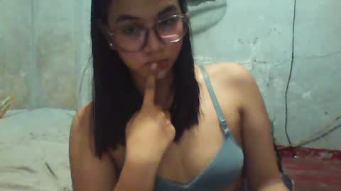 submissivenimss online show from July 24, 2026, 2:04 pm