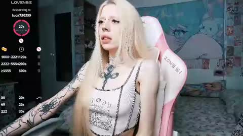 succubus_leslie online show from July 23, 2026, 10:24 am
