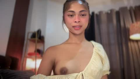 Snapshot of suckablechick chatting on June 12, 2026, 12:53 am Marry online show from June 12, 2026, 12:53 am